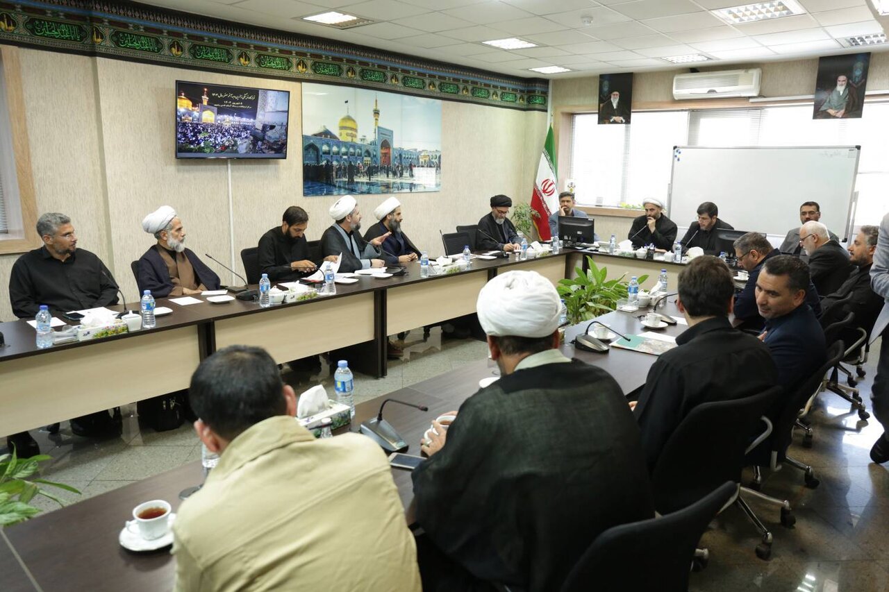 پنجمین جلسه قرارگاه فرهنگی زائران دهه آخر صفر مشهد مقدس برگزار شد - خبرگزاری مولیکس | اخبار ایران و جهان