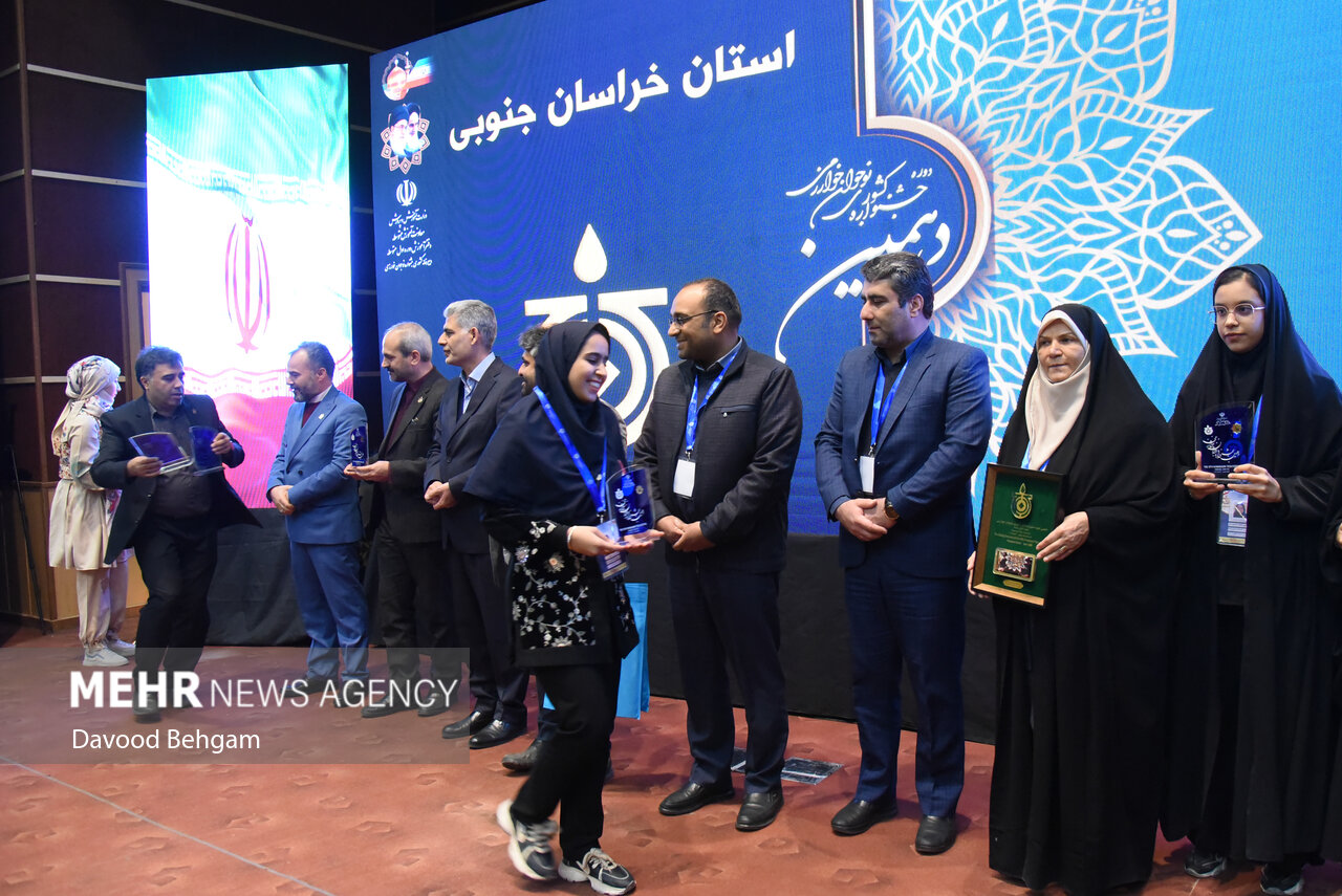 حضور بیش از ۲ میلیون دانش آموز در مرحله مدرسه ای جشنواره خوارزمی - خبرگزاری مولیکس | اخبار ایران و جهان