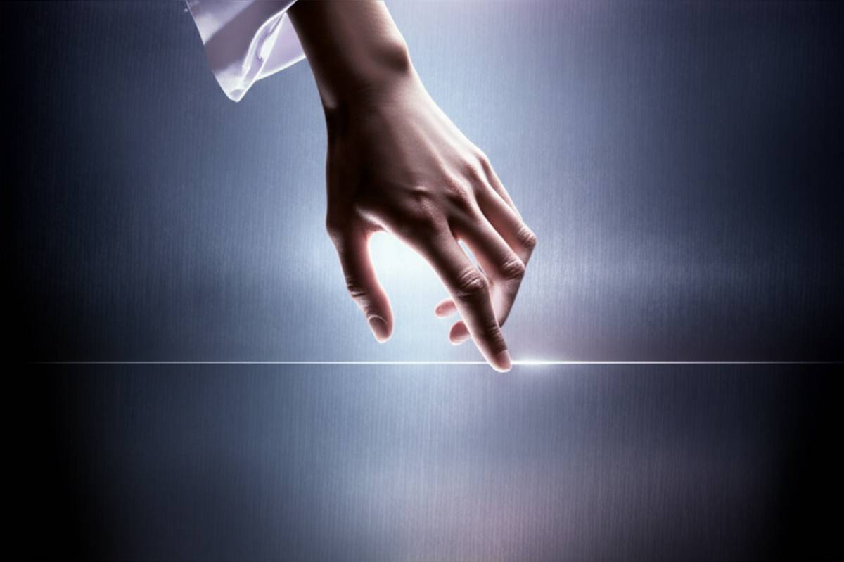 معنی دست درازی چیست؟ | هر آنچه باید بدانید